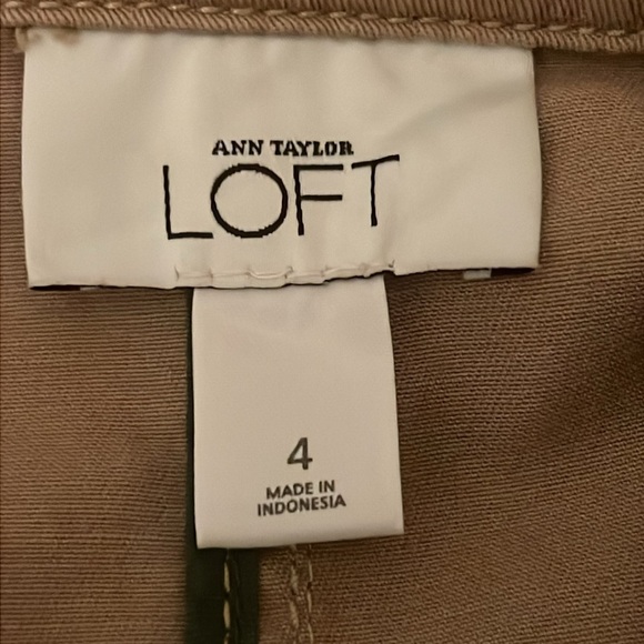 Ann Taylor Loft 4 Front Pocket Tan Blazer Size 4 - Picture 7 of 8